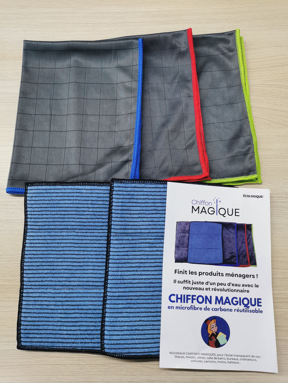 Le Chiffon Magique en Microfibre de Carbone Réutilisable